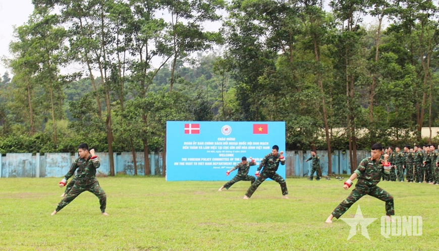 Đội Công binh số 4 và Bệnh viện dã chiến cấp 2 số 7 huấn luyện chuyên môn gìn giữ hòa bình